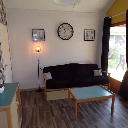 Charming Holiday Home Number 8 In Signy Le Petit With Covered Terrace Semesterbostad